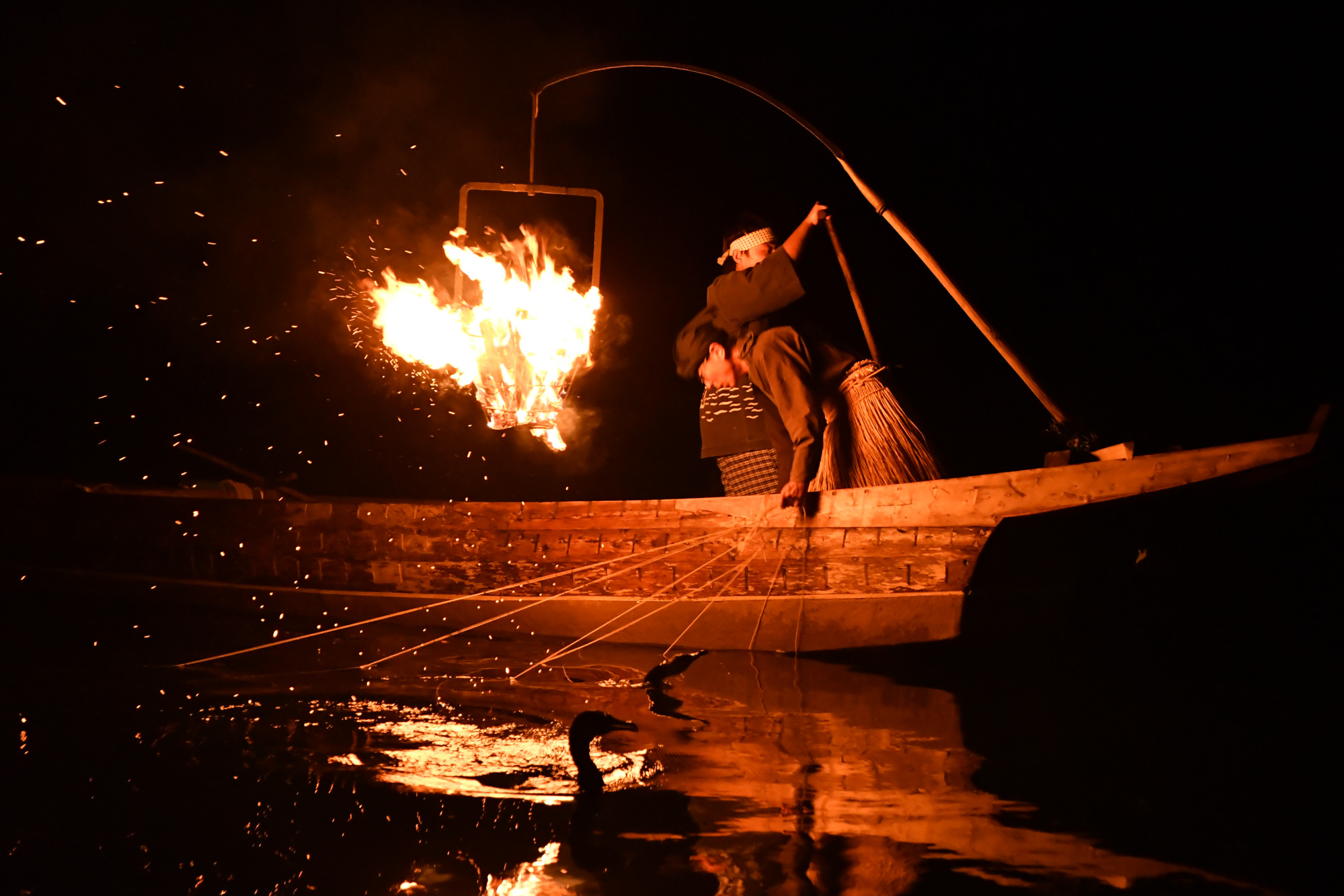 関の夏の風物詩「小瀬鵜飼(おぜうかい)」